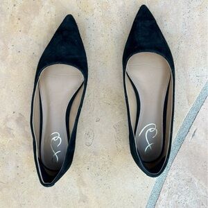 Sam Edelman Black Pointed Flats ES